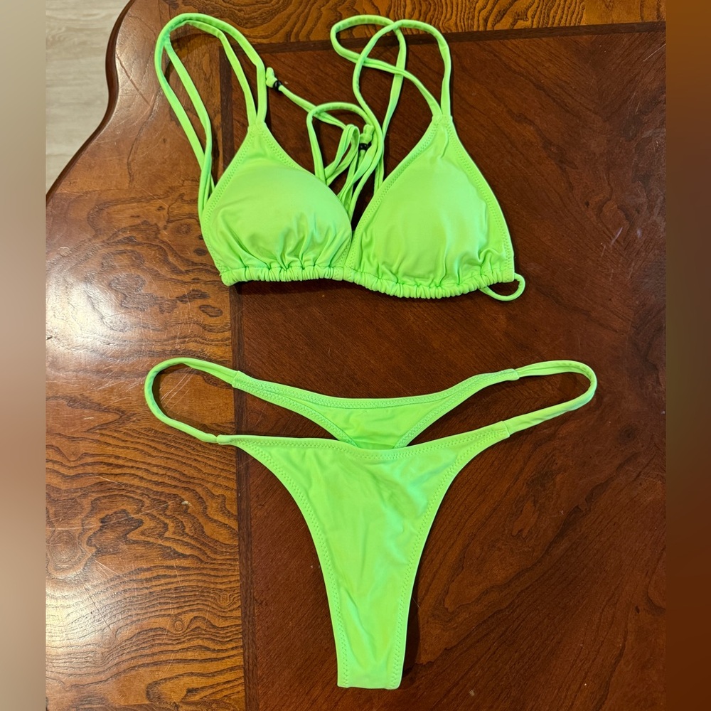 Neon Green White Fox Swim Set Small